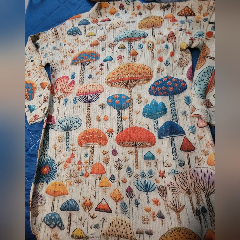NIP Distressed Look Colorful Mushrooms Oversized Sweater - Picture 6 of 13